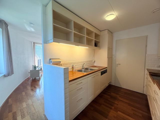Omval 64, Amsterdam