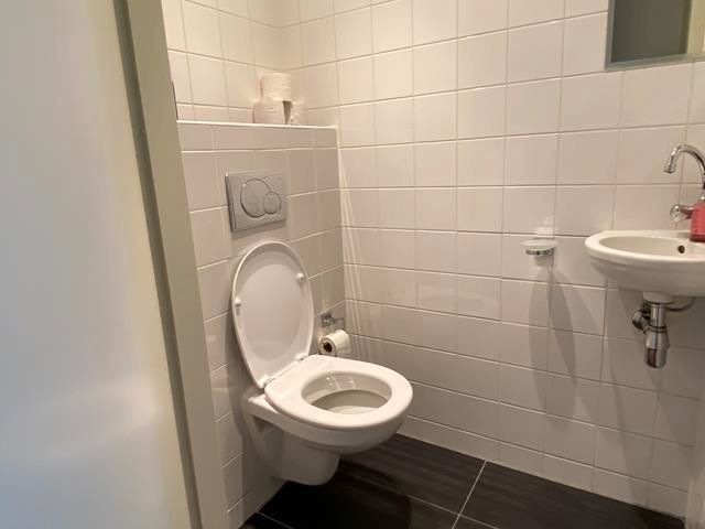 Omval 64, Amsterdam
