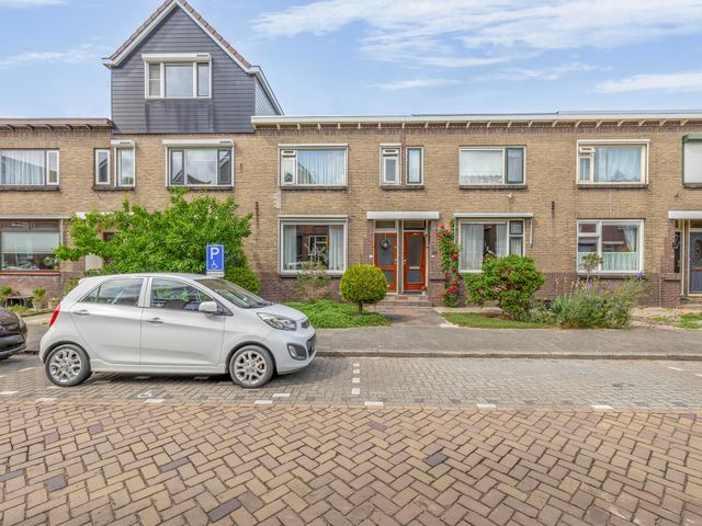 Burgemeester Trooststraat 91, Waddinxveen