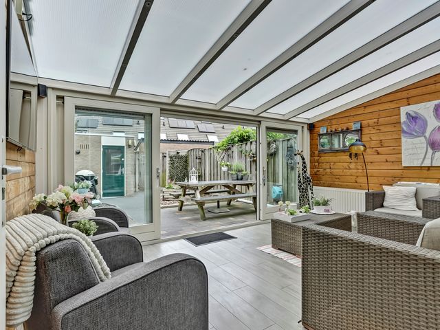 Bonhoefferstraat 8, Oud-Beijerland