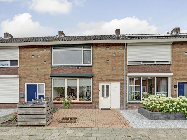 Morlodestraat 18, Krabbendijke