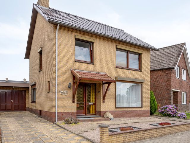Dorpstraat 77A, Echt