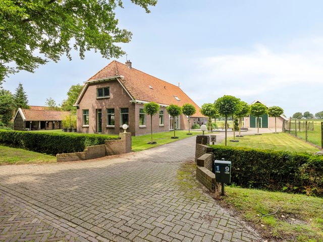 Westvierdeparten 19, Steggerda