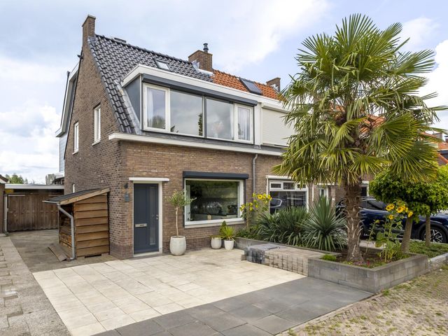 Sluisweg 94, Hardinxveld-Giessendam