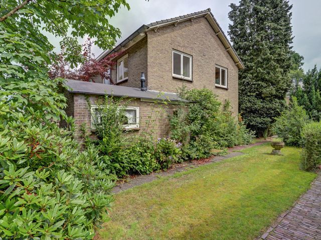 Van Hogendorpstraat 16, Veenendaal