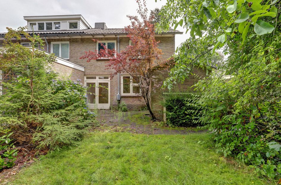 Van Hogendorpstraat 16