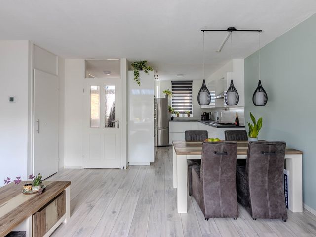 Donaulaan 8, Spijkenisse