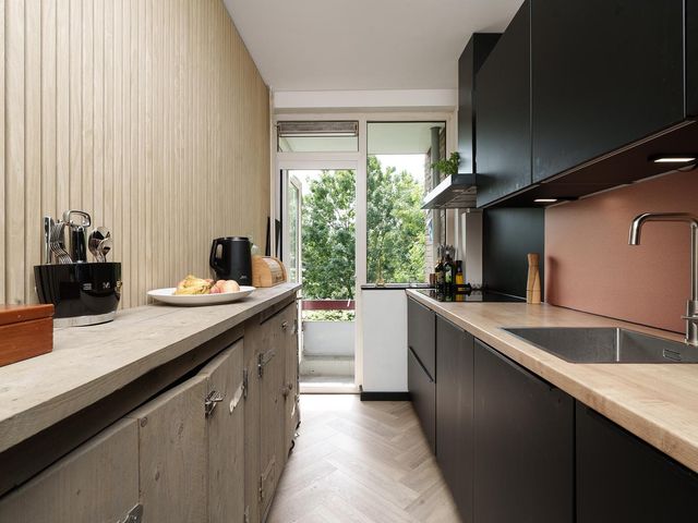 Karl Marxstraat 60, Rotterdam