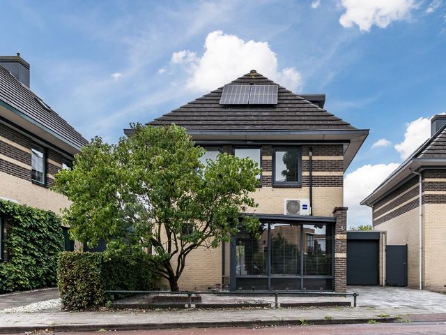Aardenburg 38, Hoogeveen