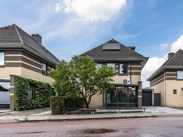 Aardenburg 38, Hoogeveen