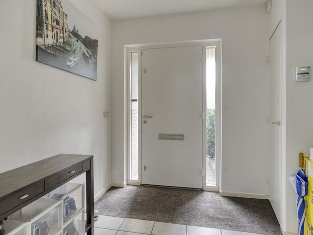 De Scheifelaar 145, Veghel