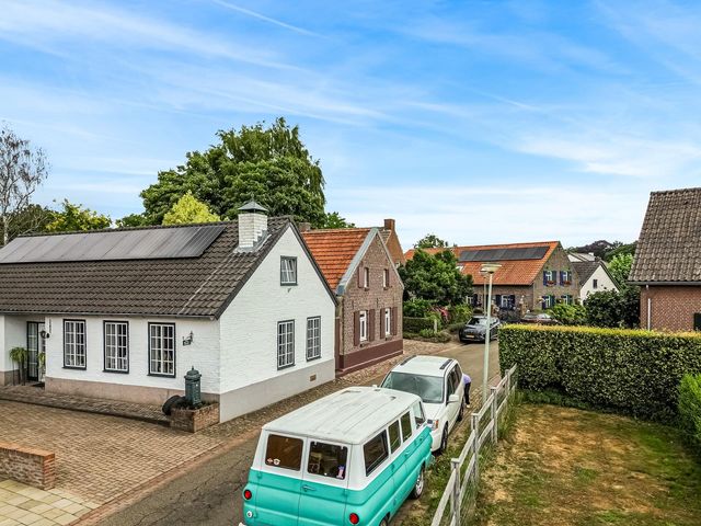 Sint Petrusstraat 10, Sint Odilienberg