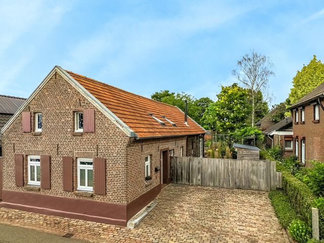 Sint Petrusstraat 10, Sint Odilienberg