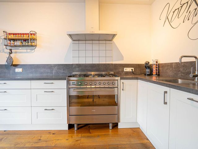 Piushof 9, Aarle-Rixtel