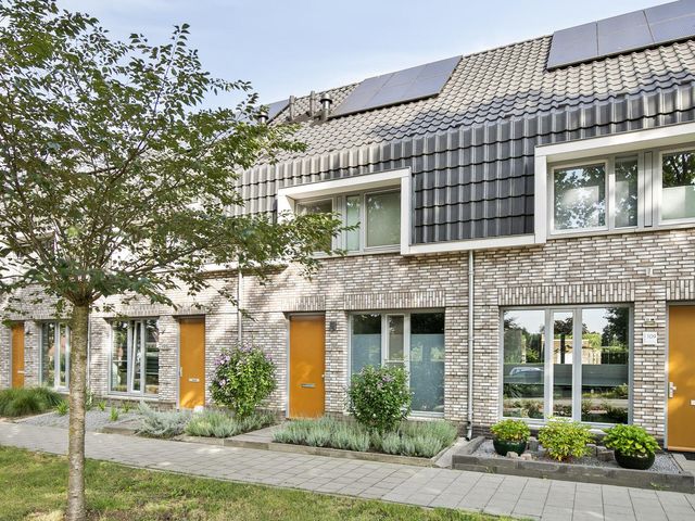 Julie Postelsingel 107, Boxmeer
