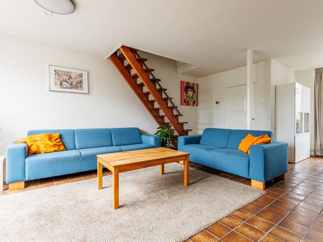 W. Vrijlandtstraat 9, Oud-Beijerland