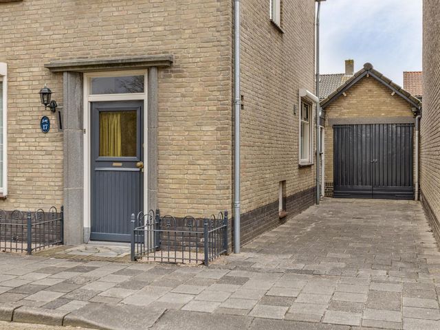 Cyclaamstraat 17, Made