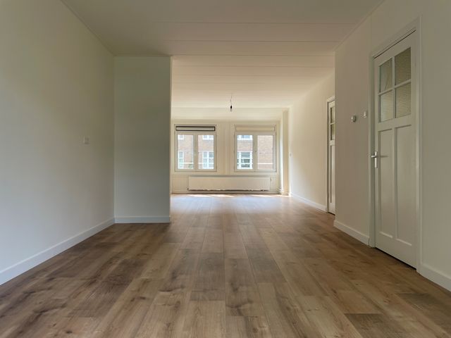 Admiraal de Ruijterweg 354 1, Amsterdam
