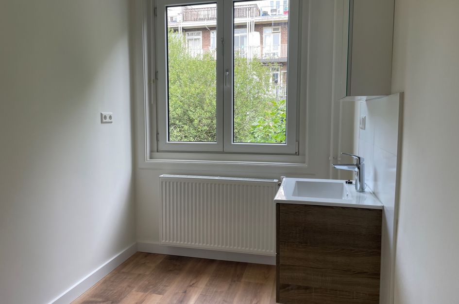 Admiraal de Ruijterweg 354 1
