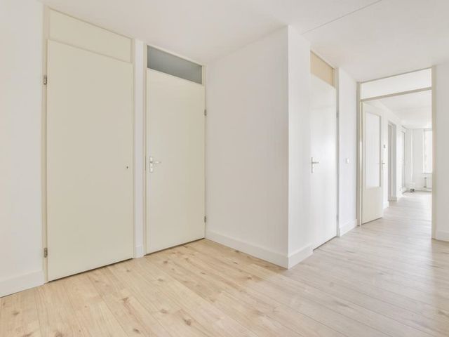 Hermelijnvlinder 99, Diemen
