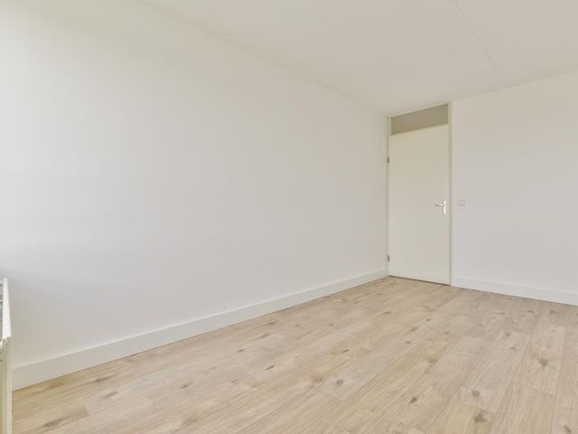 Hermelijnvlinder 99, Diemen