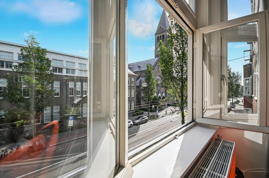 Admiraal De Ruijterweg 423 2