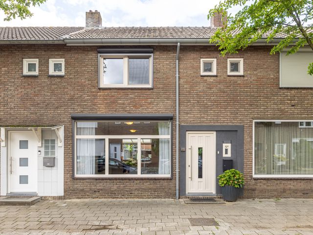 Zonstraat 12, Geleen