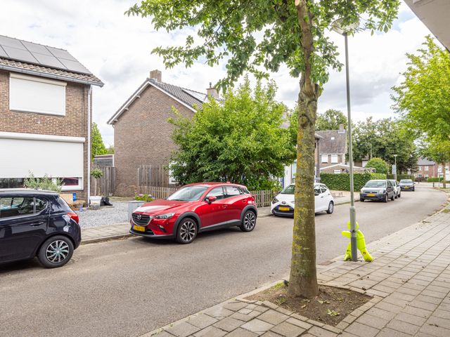 Zonstraat 12, Geleen