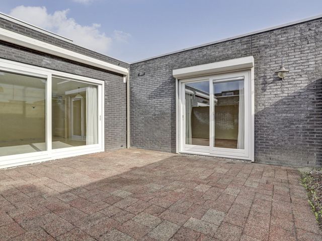 Frederik Hendrikhof 61, Waalwijk