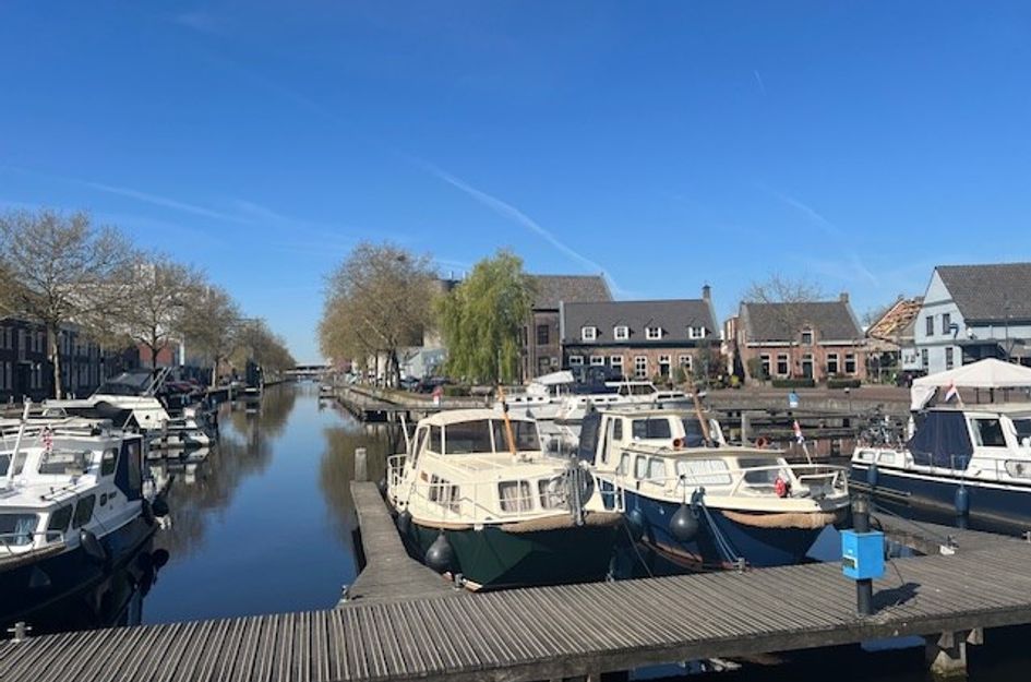 H. Hartplein 28