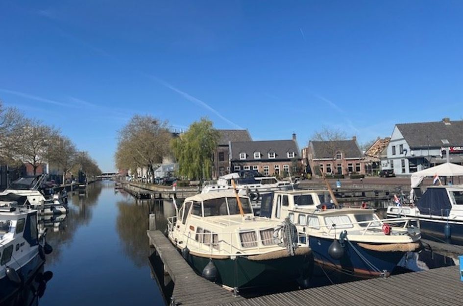 H. Hartplein 28