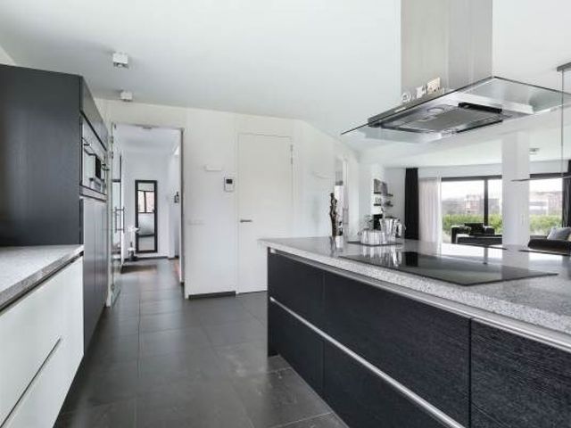 Gigantenstraat 8, Almere