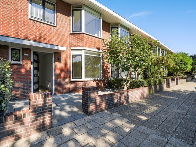 Zandzeggelaan 199, Den Haag