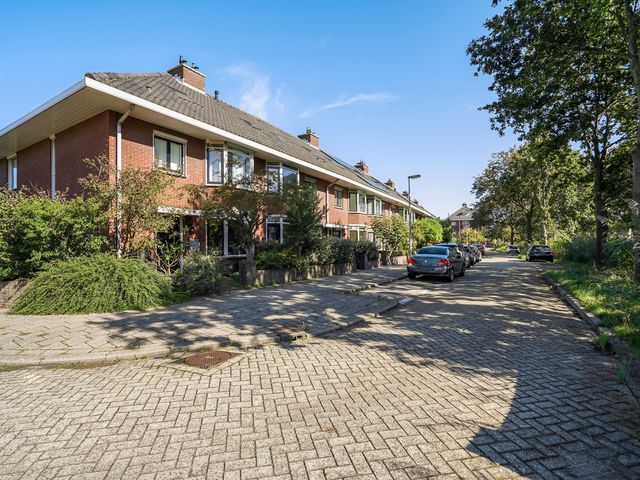 Zandzeggelaan 199, Den Haag