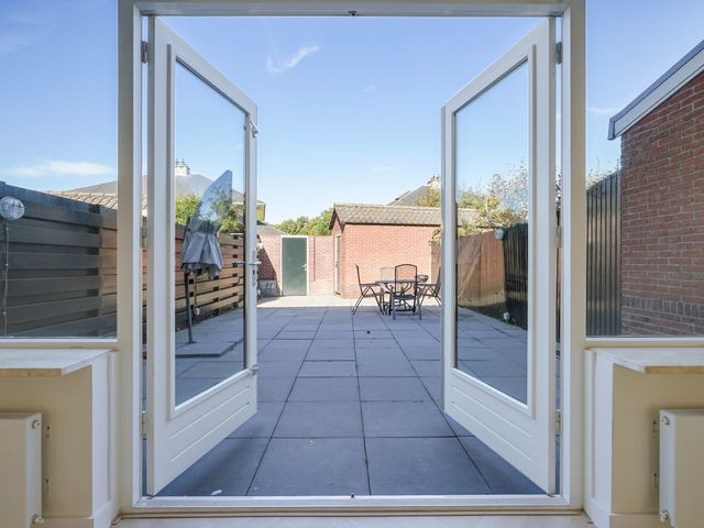 Zandzeggelaan 199, Den Haag