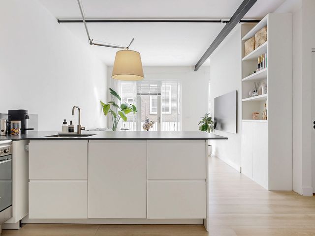 Max Velthuijskade 27, Leiden
