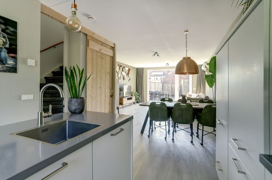 Pastoor van der Meijdenstraat 7