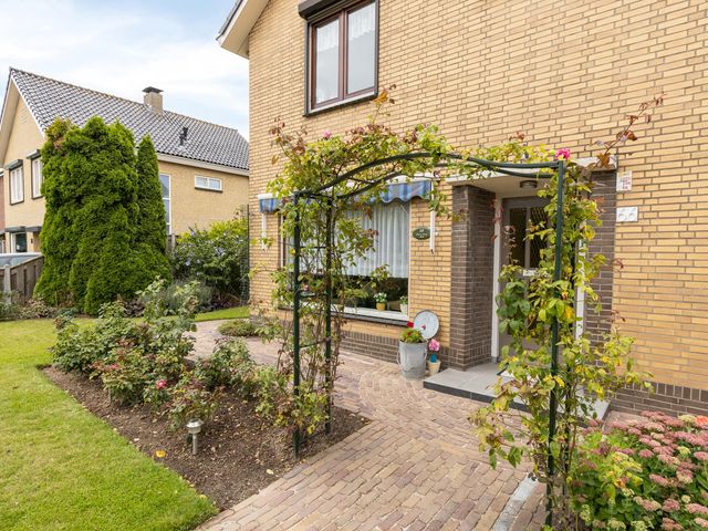 Grintweg 66, Moerdijk