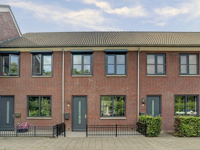 Pastoor van der Meijdenstraat 7, Oisterwijk