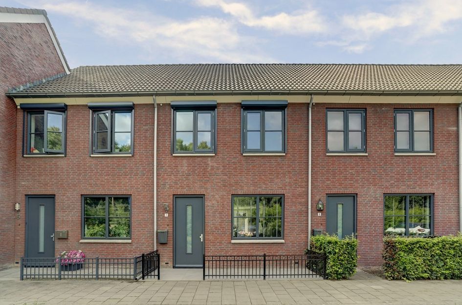 Pastoor van der Meijdenstraat 7