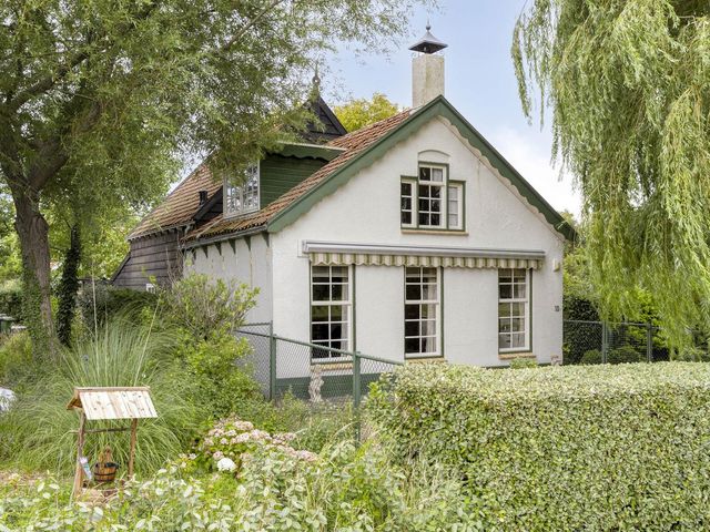 Zuiddijk 10, Dreischor