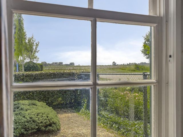 Zuiddijk 10, Dreischor