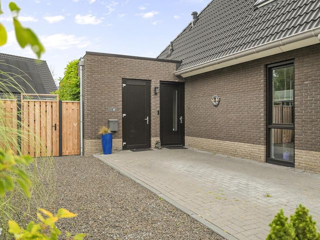 Kastanjehout 1, Julianadorp