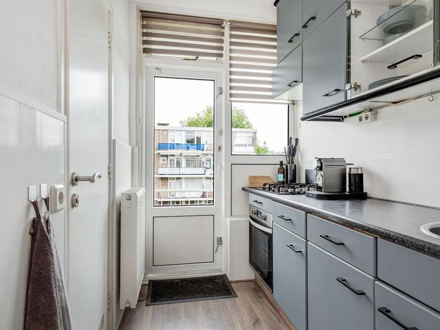 Kruisvoorde 68, Rotterdam