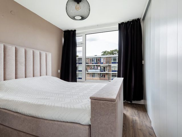 Kruisvoorde 68, Rotterdam