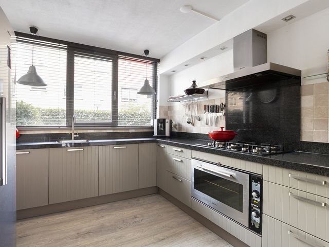 Henriëtte van der Meystraat 42, Leiden