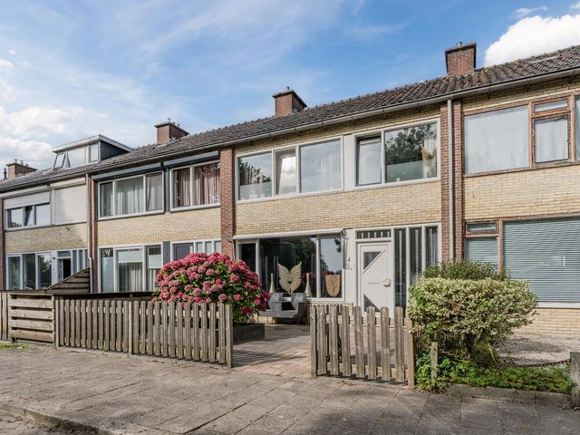 Hazelaarstraat 4, Hoogeveen
