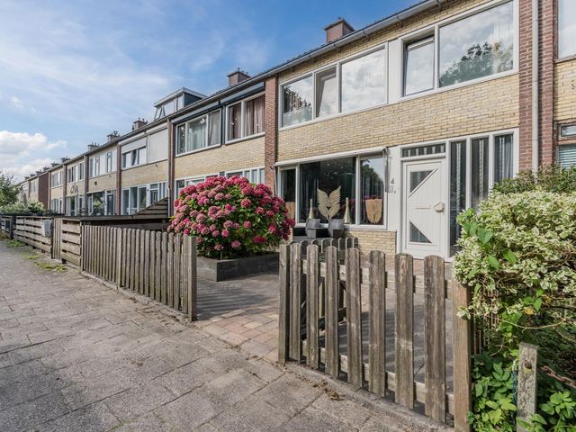 Hazelaarstraat 4, Hoogeveen