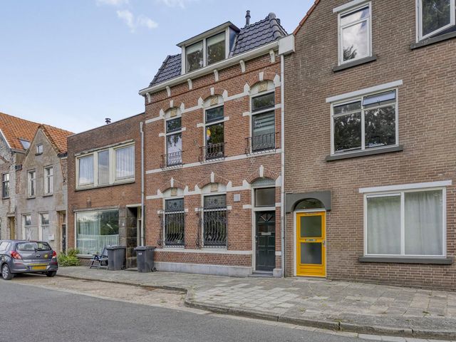 Grenulaan 50, Terneuzen