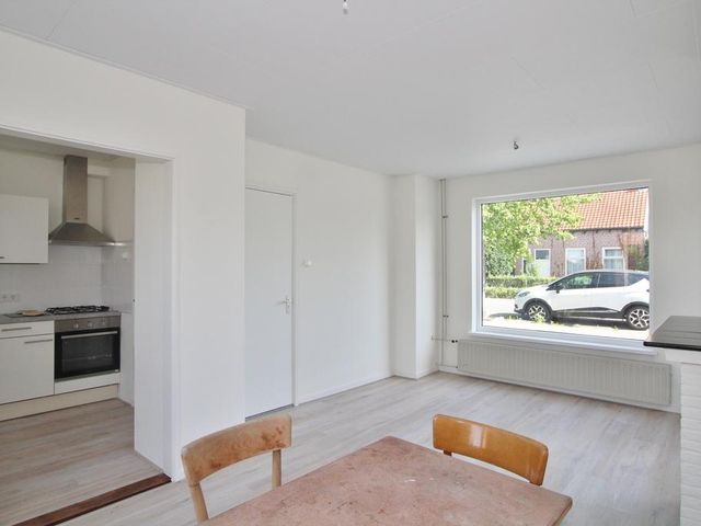 Zandstraat 147, Sas van Gent